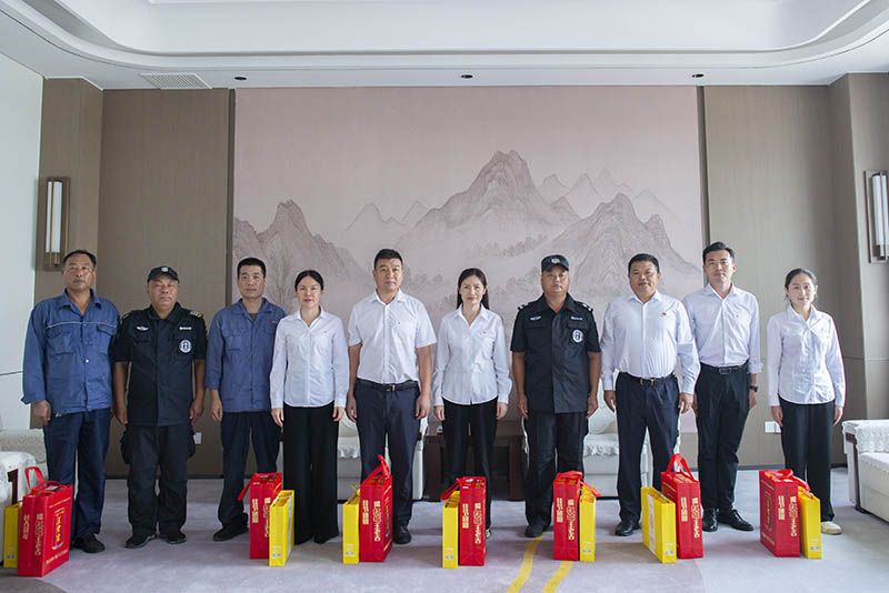 共敘魚水情！衛(wèi)華集團開展“八一”慰問及退役軍人座談會